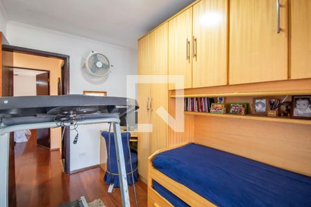 Quarto 3 de casa à venda com 3 quartos, 190m² em Metalúrgicos, Osasco