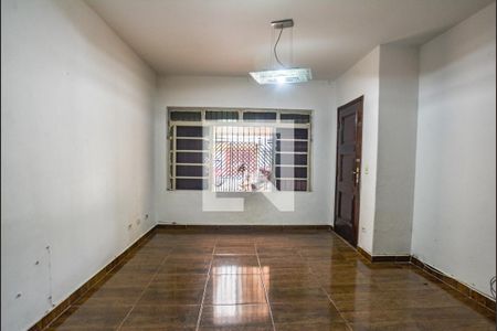Sala de casa para alugar com 4 quartos, 141m² em Jardim Stella, Santo André