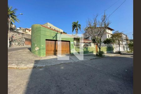 Casa à venda com 3 quartos, 130m² em Icaraí, Niterói