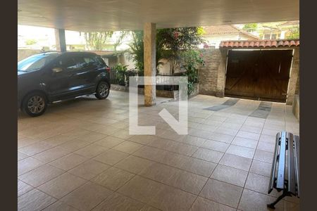 Casa à venda com 4 quartos, 252m² em Fonseca, Niterói