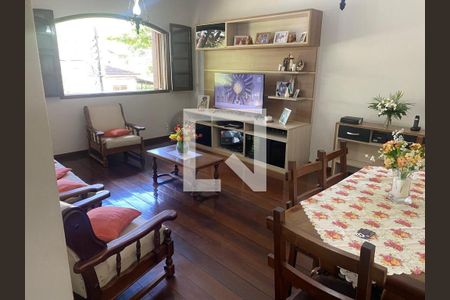 Casa à venda com 4 quartos, 252m² em Fonseca, Niterói