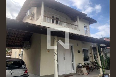 Casa à venda com 6 quartos, 180m² em São Francisco, Niterói