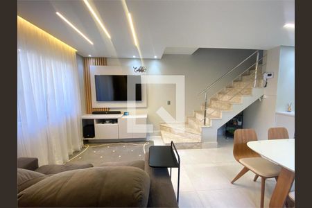 Casa à venda com 3 quartos, 90m² em Vila Nivi, São Paulo