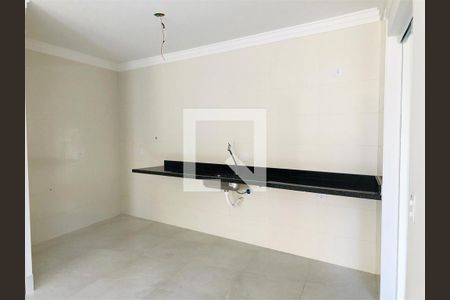 Casa à venda com 3 quartos, 90m² em Vila Nivi, São Paulo