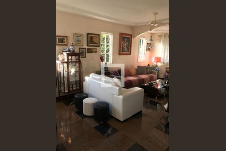 Casa à venda com 3 quartos, 274m² em Badu, Niterói