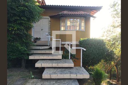 Casa à venda com 3 quartos, 274m² em Badu, Niterói