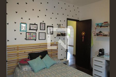 Casa à venda com 3 quartos, 195m² em Pendotiba, Niterói