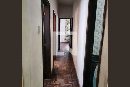 Casa à venda com 3 quartos, 90m² em São Lourenço, Niterói