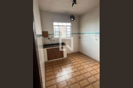 Casa à venda com 1 quarto, 141m² em Utinga, Santo André