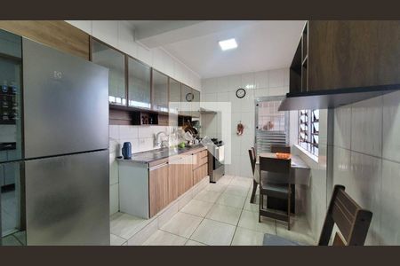 Casa à venda com 4 quartos, 167m² em Vila Santa Catarina, São Paulo