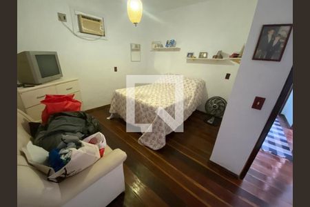 Casa à venda com 2 quartos, 110m² em Itaipu, Niterói