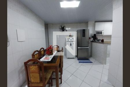Casa à venda com 4 quartos, 202m² em São Domingos, Niterói