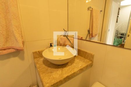 Banheiro de apartamento à venda com 2 quartos, 51m² em Vila Isabel, Rio de Janeiro