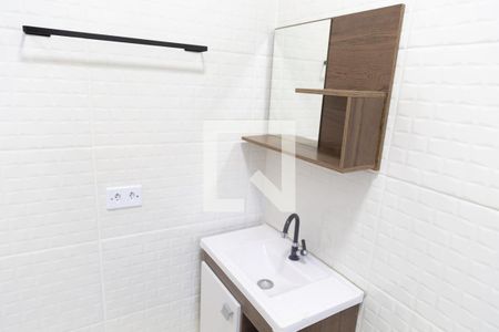 Banheiro Social de apartamento para alugar com 1 quarto, 15m² em Vila Augusta, Guarulhos