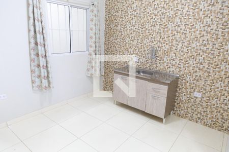 Cozinha de apartamento para alugar com 1 quarto, 15m² em Vila Augusta, Guarulhos