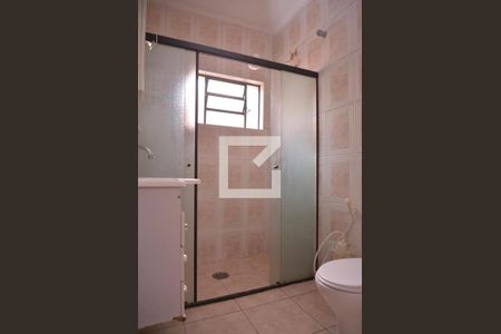 Banheiro Social 1 de casa para alugar com 3 quartos, 129m² em Jardim Stella, Santo André