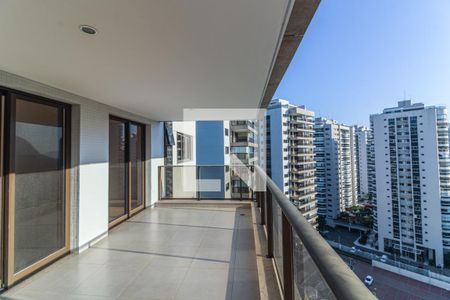 Varanda de apartamento à venda com 4 quartos, 160m² em Barra da Tijuca, Rio de Janeiro