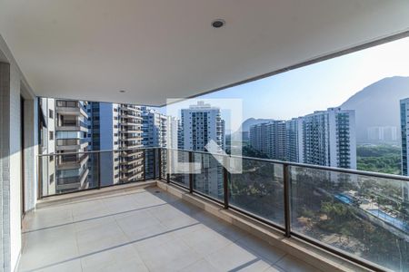 Varanda de apartamento à venda com 4 quartos, 160m² em Barra da Tijuca, Rio de Janeiro