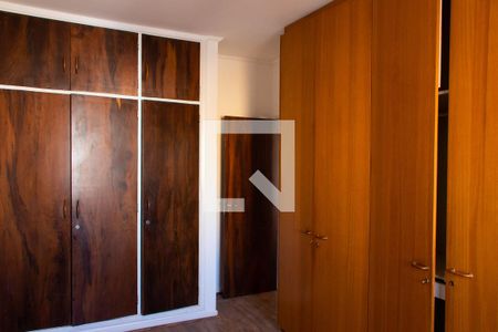 QUARTO 1 de apartamento para alugar com 2 quartos, 102m² em Vila Itapura, Campinas