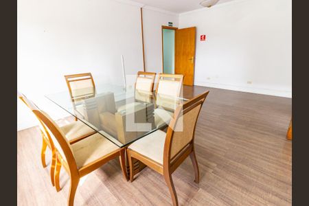 Sala de casa para alugar com 3 quartos, 200m² em Quarta Parada, São Paulo