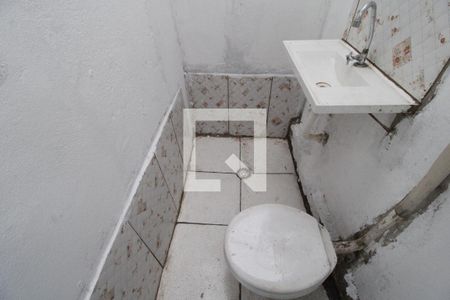 Banheiro de kitnet/studio para alugar com 1 quarto, 25m² em Vila Lais, São Paulo