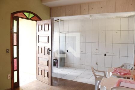 Sala de casa à venda com 4 quartos, 244m² em Dom Silverio, Belo Horizonte