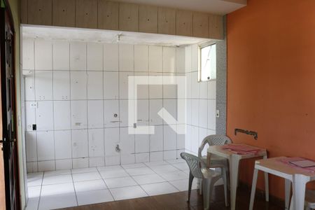 Sala de casa à venda com 4 quartos, 244m² em Dom Silverio, Belo Horizonte