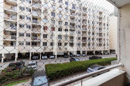 Vista Sala de apartamento à venda com 2 quartos, 69m² em Barreto, Niterói