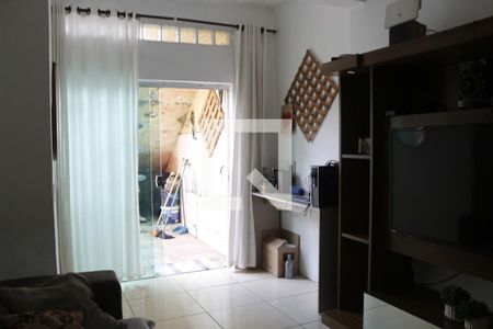 Sala de casa para alugar com 2 quartos, 40m² em Dom Silverio, Belo Horizonte