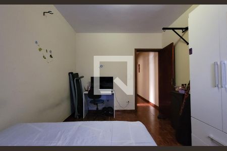 Quarto de casa para alugar com 3 quartos, 149m² em Vila Cecilia Maria, Santo André