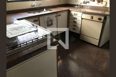 Apartamento à venda com 3 quartos, 269m² em Santa Cecilia, São Paulo