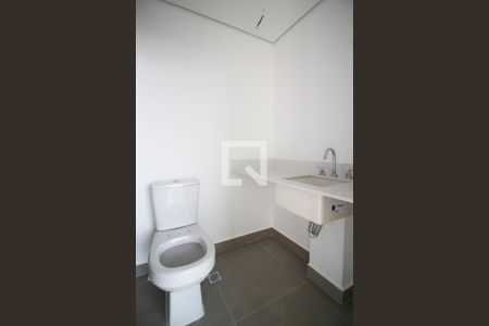 Banheiro  de apartamento à venda com 1 quarto, 63m² em Indianópolis, São Paulo