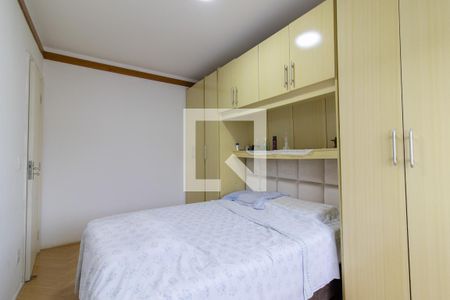 Quarto 1 de apartamento para alugar com 2 quartos, 45m² em Farrapos, Porto Alegre