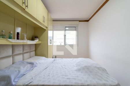 Quarto 1 de apartamento para alugar com 2 quartos, 45m² em Farrapos, Porto Alegre