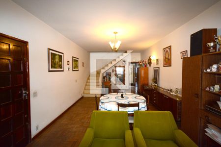 Sala de casa à venda com 3 quartos, 201m² em Vila Marari, São Paulo