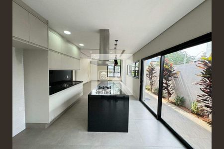 Casa à venda com 3 quartos, 194m² em Swiss Park, Campinas