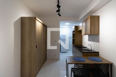 Cozinha  de kitnet/studio para alugar com 1 quarto, 27m² em Tatuapé, São Paulo