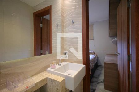 Banheiro da Suíte de apartamento para alugar com 2 quartos, 64m² em Saudade, Belo Horizonte