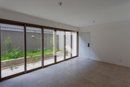 Sala  de apartamento para alugar com 3 quartos, 178m² em Santo Agostinho, Belo Horizonte