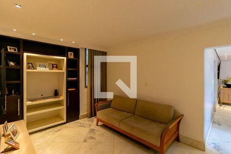 Sala de TV de apartamento para alugar com 4 quartos, 195m² em Santa Lúcia, Belo Horizonte