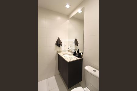 Banheiro de kitnet/studio para alugar com 1 quarto, 24m² em Vila Olímpia, São Paulo
