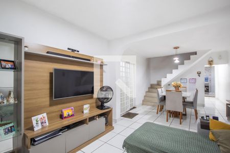 Sala de casa à venda com 4 quartos, 125m² em Santo Antônio, Osasco