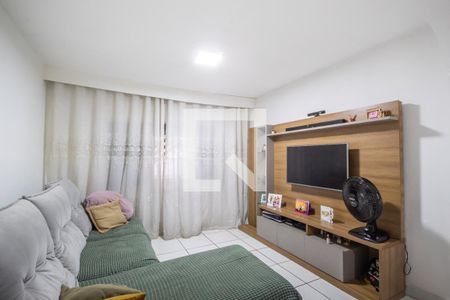 Sala de casa à venda com 4 quartos, 125m² em Santo Antônio, Osasco