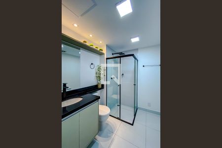 Banheiro de kitnet/studio para alugar com 1 quarto, 26m² em Belenzinho, São Paulo