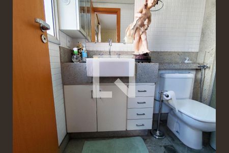 Banheiro da Suíte de apartamento à venda com 3 quartos, 105m² em Funcionários , Belo Horizonte