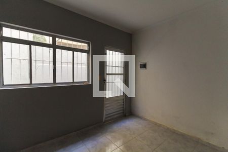 Sala de casa para alugar com 2 quartos, 50m² em Água Rasa, São Paulo