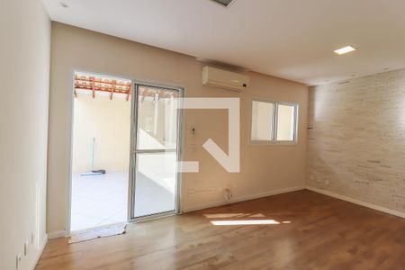 Sala de casa de condomínio à venda com 3 quartos, 112m² em Jardim Colônia, Jundiaí