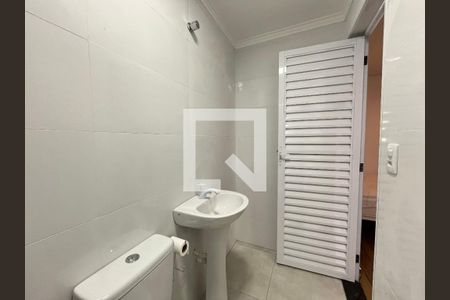 Banheiro de kitnet/studio para alugar com 1 quarto, 20m² em Jardim Oriental, São Paulo