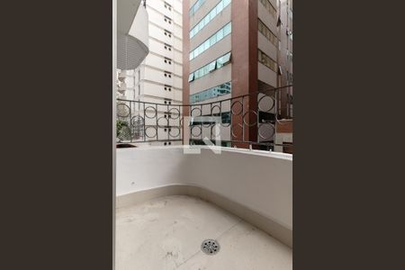 Sacada de apartamento para alugar com 1 quarto, 45m² em Itaim Bibi, São Paulo