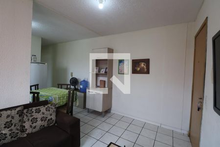 Sala de apartamento à venda com 2 quartos, 50m² em Guajuviras, Canoas